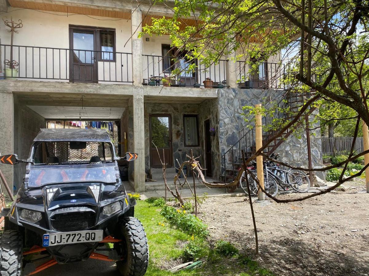 Guesthouse Venera Mestia Exteriör bild